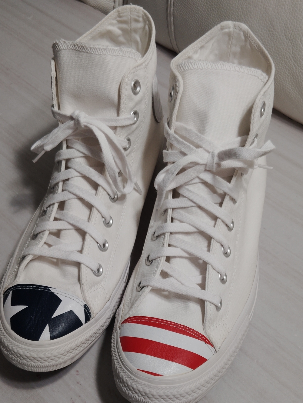 Converse Chuck Taylor All Star USA Flag Toe Cap Men 12 Women 14